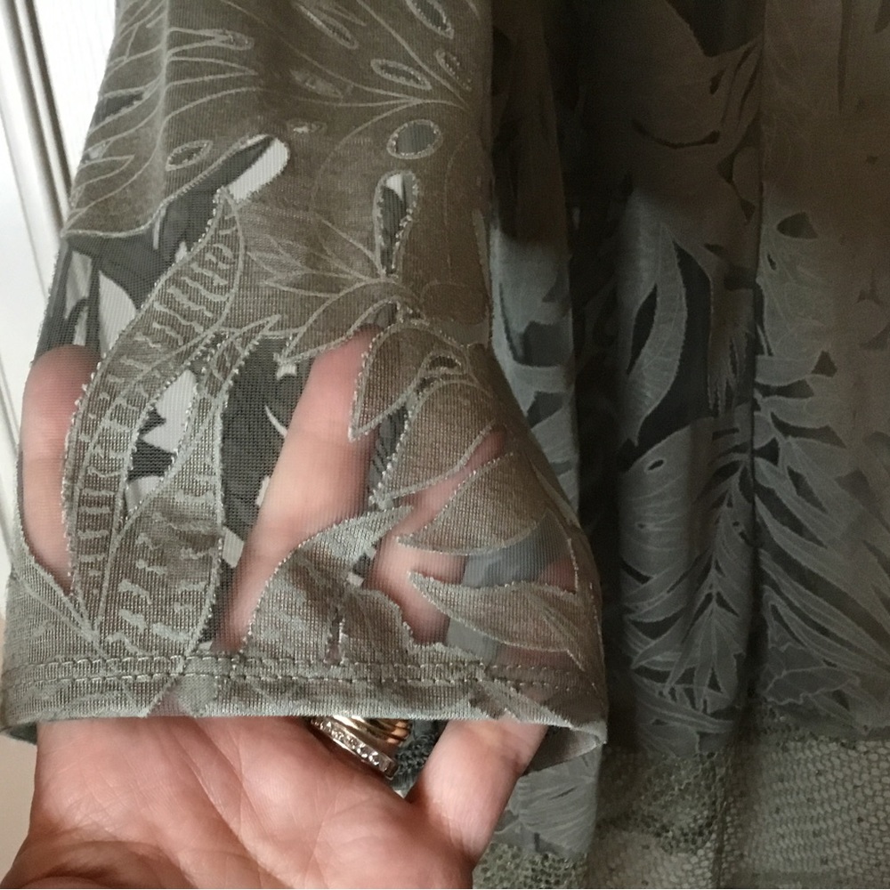 Chico’s Travelers Green Open Front No-Wrinkle Kimono - L - Picture 4 of 9